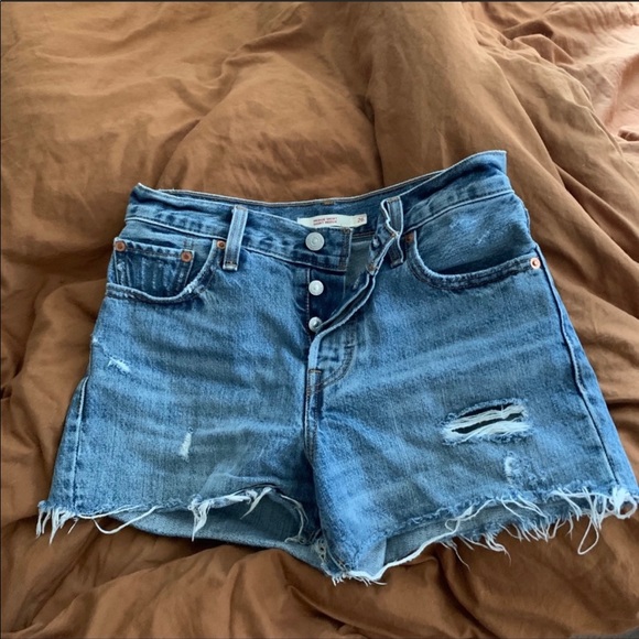 Levi's wedgie shorts - Picture 1 of 4